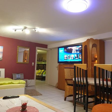 Sions Grosse Ferienwohnung Ferienwohnung Mit 3 Schlafzimmer, 2 Km Bis Zum Europapark Rust Kappel-Grafenhausen Bagian luar foto